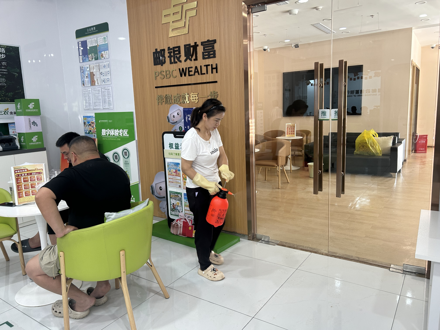 cb202507041553020440161shw